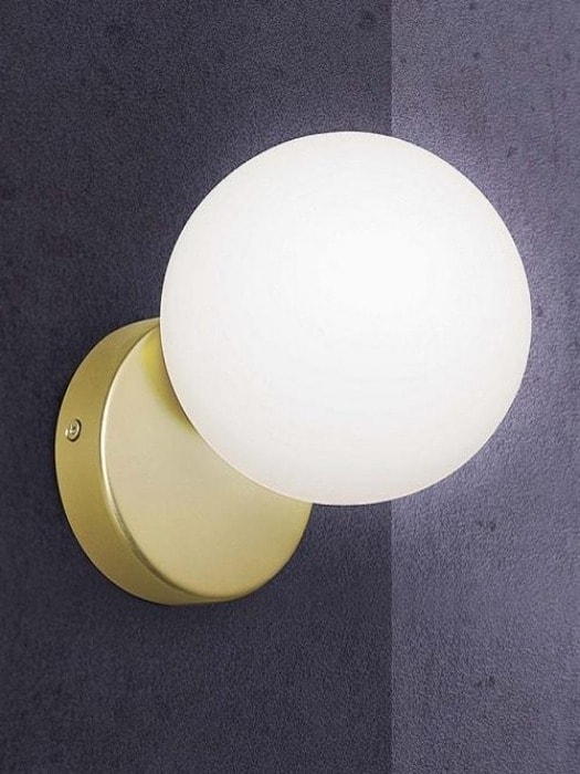 round wall light with gold base - gineico lighting - marchetti